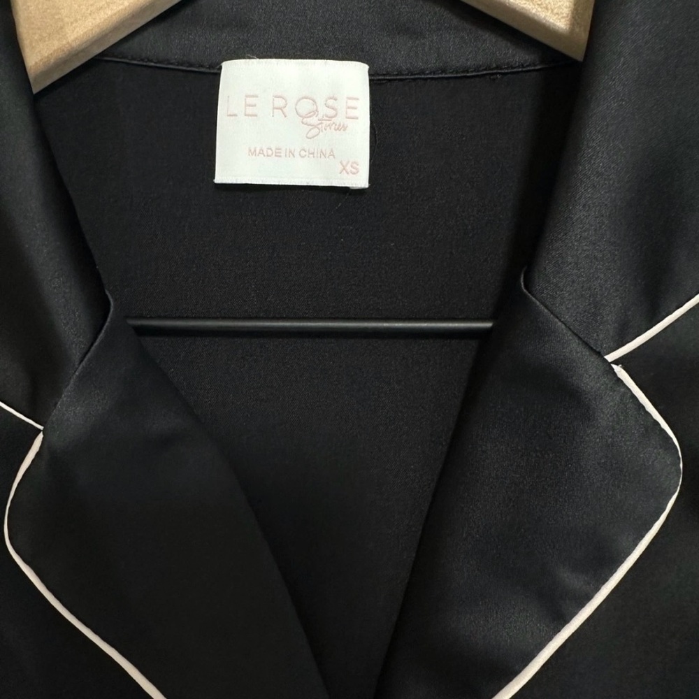 Le Rose Stories Black Satin Pajama Set White Trim XS - Picture 5 of 8
